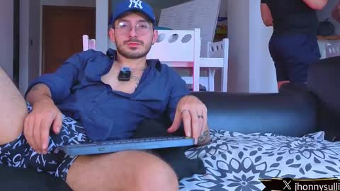 jhonny and friend online show from February 8, 9:30 pm