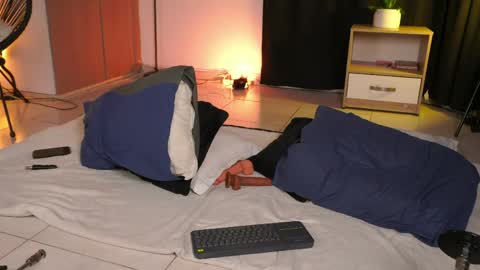 Jhonny  online show from May 23, 4:40 am