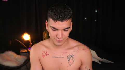 Jhonny  online show from November 19, 2:55 am