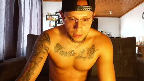 Jhony online show from May 12, 9:12 pm
