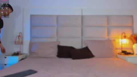 Jhosua Hunt online show from February 12, 4:40 am