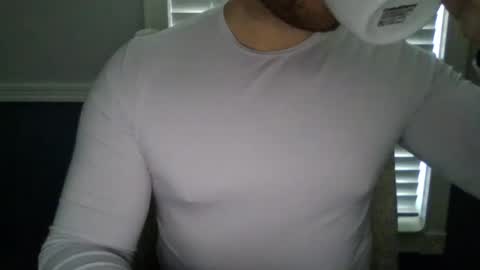 Snapshot of jimbone97 chatting on February 7, 4:35 pm jimbone97 online show from February 7, 4:35 pm