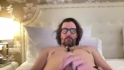 Snapshot of jimboo400 chatting on February 11, 11:44 pm jimboo400 online show from February 11, 11:44 pm