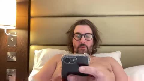 Snapshot of jimboo400 chatting on October 5, 8:57 pm jimboo400 online show from October 5, 8:57 pm