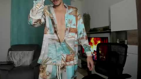 AlphaJimmy online show from June 9, 8:43 pm