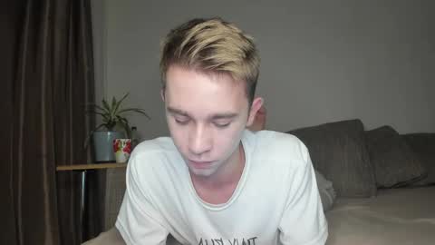 Snapshot of jimyti_bad_boy chatting on September 30, 9:51 pm jimyti_bad_boy online show from September 30, 9:51 pm