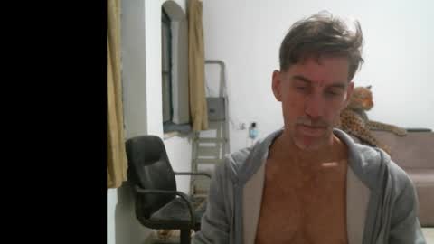 jlmbud online show from January 18, 10:01 pm