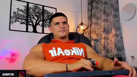 Snapshot of jmortton chatting on February 28, 1:26 am IGJmortton online show from February 28, 1:26 am