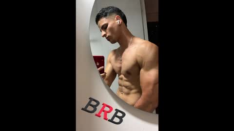 Snapshot of jmortton chatting on December 16, 1:11 pm IGJmortton online show from December 16, 1:11 pm