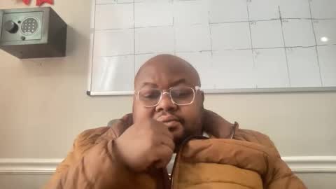 joe25123 online show from January 31, 7:34 pm