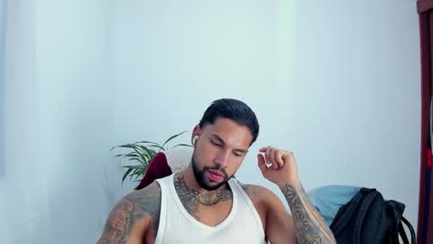 joe_esthetic online show from November 20, 10:52 pm