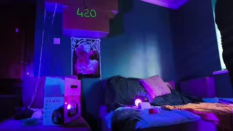 - Quantum - online show from February 28, 8:24 am