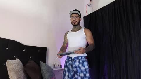 John  online show from October 23, 11:24 am