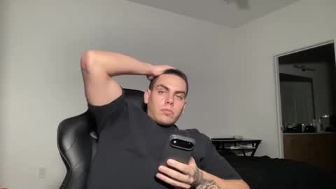 JAXX online show from December 17, 5:14 am