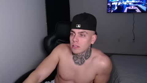 JAXX online show from January 13, 3:22 am