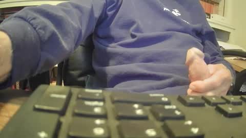 Snapshot of johngp777 chatting on October 28, 11:29 pm johngp777 online show from October 28, 11:29 pm