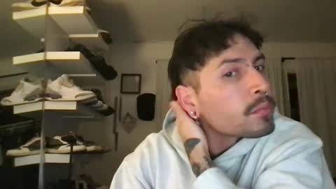 Snapshot of johnnydeep66 chatting on January 9, 4:52 am JohnnyDeep66 online show from January 9, 4:52 am