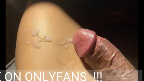 Snapshot of johnnyfun_xxx chatting on December 23, 12:14 am Johnnystrongarms                 online show from December 23, 12:14 am