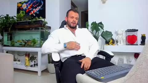 JOHNNY online show from November 7, 2:04 am