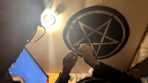 johnnyshung1 online show from March 15, 12:02 pm