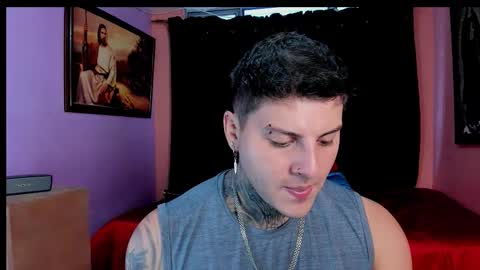 Johny online show from November 23, 6:19 pm