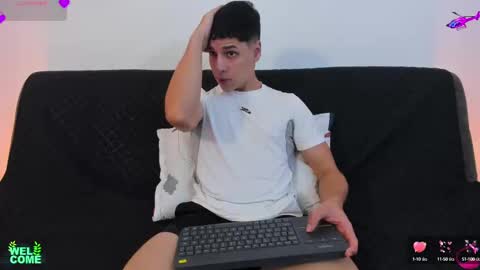 Instagram jonathanfit14 online show from September 20, 11:16 pm