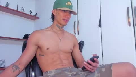 Ryder Jon online show from May 18, 12:51 am