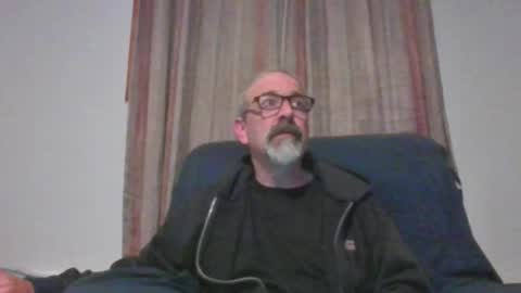 Snapshot of jony_five chatting on March 2, 2:40 am Jon online show from March 2, 2:40 am