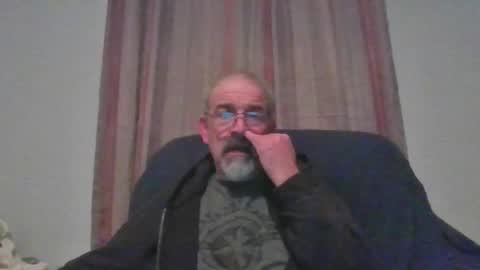 Snapshot of jony_five chatting on January 29, 4:15 am Jon online show from January 29, 4:15 am