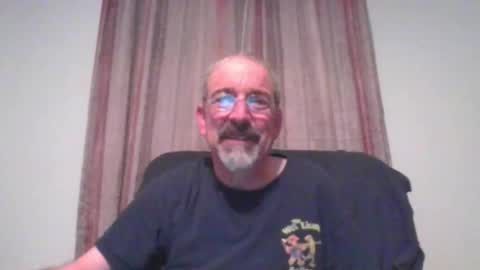 Snapshot of jony_five chatting on January 12, 3:17 am Jon online show from January 12, 3:17 am
