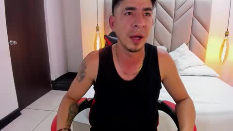 Jordan Lennox online show from November 12, 2:06 am