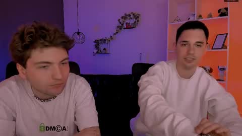 joseph_bear_ online show from April 5, 8:55 am