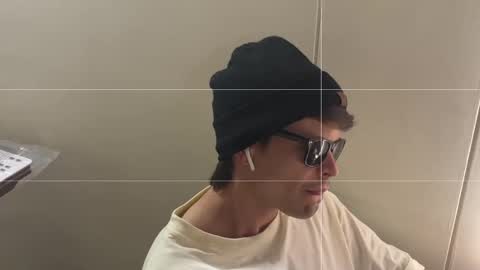 Nicolas online show from March 16, 4:11 pm