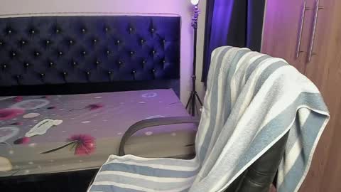 josy online show from April 28, 2:27 am