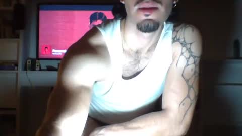 jotarojas1 online show from March 31, 7:10 am