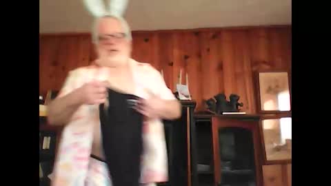 jrasicmark online show from April 5, 10:17 pm