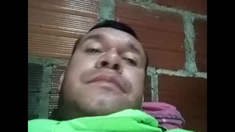 Snapshot of juan370490 chatting on December 28, 2:44 pm juan370490 online show from December 28, 2:44 pm