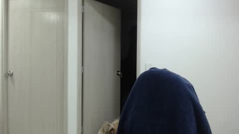 juan_gomez_1 online show from January 8, 10:37 am