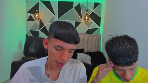 JuanSteven online show from November 12, 4:40 am