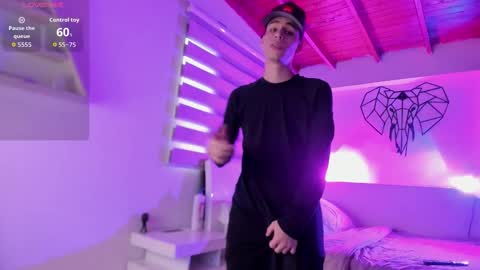 Juan Posada online show from February 25, 9:49 pm