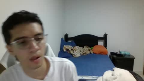 juanboytw online show from February 9, 12:29 am