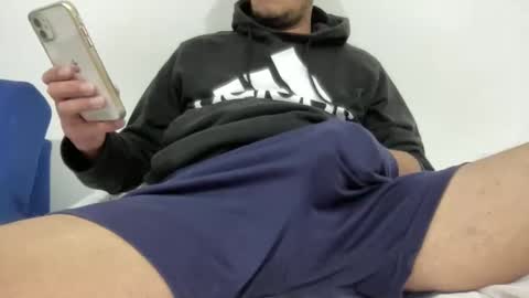 juandavergax42 online show from March 30, 3:29 am