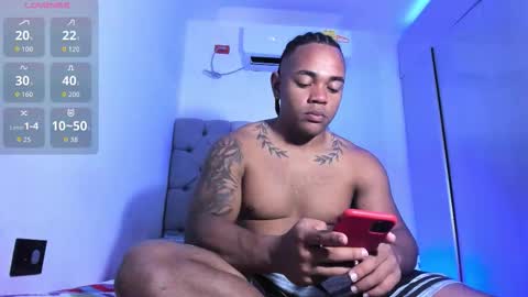 independent model online show from December 20, 3:19 pm