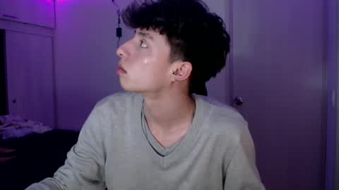 juanmres online show from February 20, 12:07 am