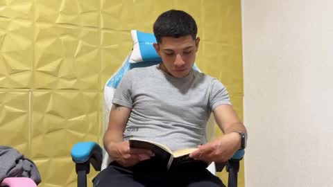 Snapshot of juanperez1999777 chatting on October 17, 6:34 pm juanperez1999777 online show from October 17, 6:34 pm