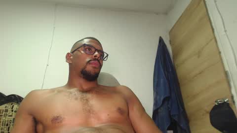 Juan pablo M online show from April 10, 8:38 pm