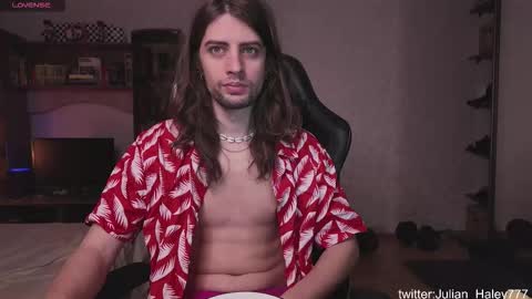 julian_cassablanca online show from March 16, 3:46 am