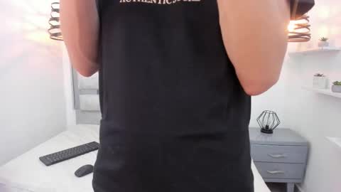 julian_steward online show from December 19, 9:34 pm