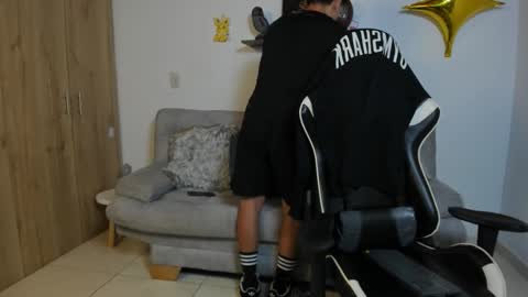 julian_wallace online show from January 15, 10:01 pm