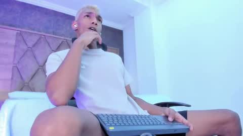 Julien online show from October 8, 11:58 am